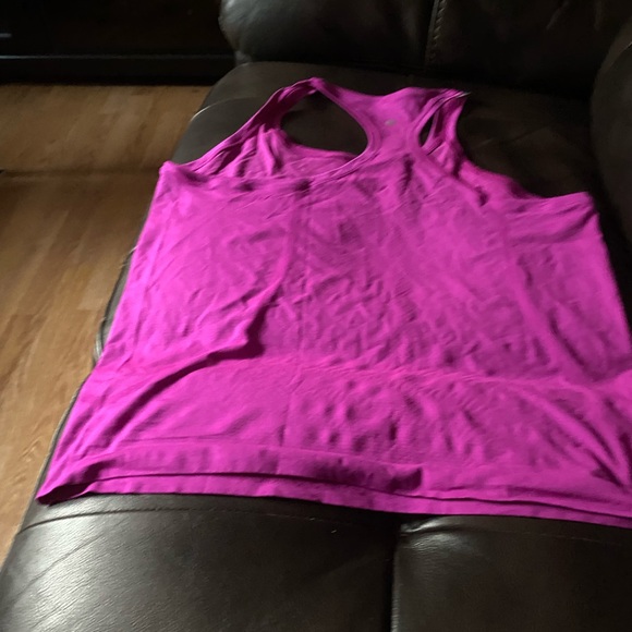 lululemon athletica Tops - Lululemon swiftly tech racer back 2.0racer Brand new with tags, final sale item
